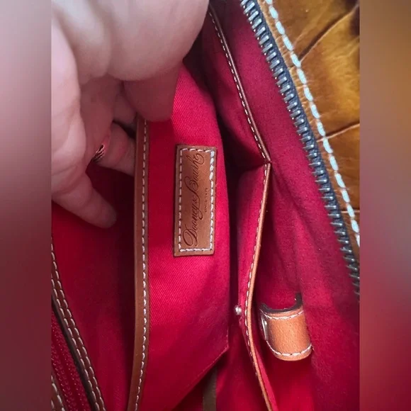 Dooney & Bourke Croco Lexington Shopper Classic Neutral Handbag - Picture 12 of 15